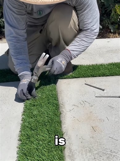 This Trick Makes Your Pool Look Expensive 😱 | Pool Tricks