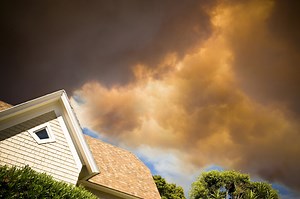 Incendies en série : voici quoi faire immédiatement en cas de feu à proximité de votre maison