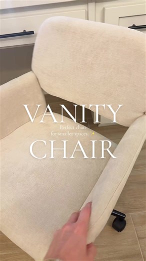 The perfect chair for those smaller spaces. ✨ @Homy Casa #chair #vanitychair #officechair