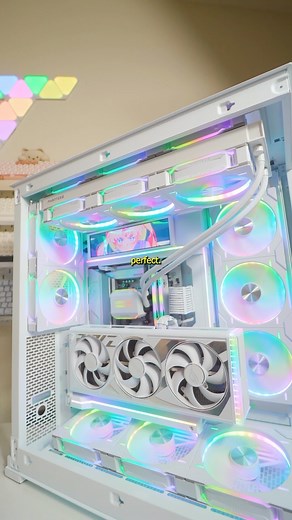 Jay on Instagram: "The wownova 8.8 inch display is pretty nice. Would you put a display inside of your pc? #pcdisplay #pcsensorpanel #phanteks #phanteksnv9 #pcbuilds #akooma_"