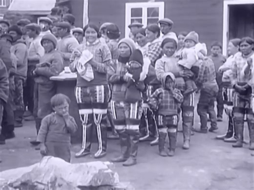 Die deutsche Expedition vom Jahre 1929 auf dem grönlandischen Inlandeis. Unter der Leitung von Prof.