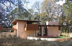Gordon House - one of Frank Lloyd Wright's last Usonian houses - Retro Renovation