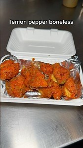 Lemon Pepper Boneless Wings 🍋