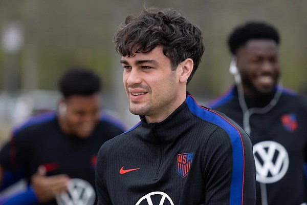 From bench-warming to USMNT camp, Gio Reyna races against time to secure a World Cup roster spot