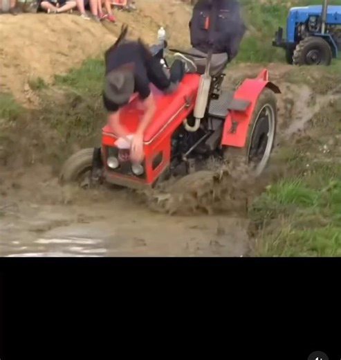 Tractor Fails 🤣🤣