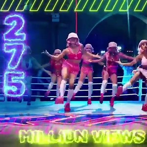 "Que Tire Pa’ Lante "de Daddy Yankee es la canción más escuchada en EE.UU. Daddy Yankee completó los primeros 7 de los 10 conciertos de "Con Calma Pa’l Choli" "Con Calma Pa’l Choli" hizo historia con 10 shows AGOTADOS en Puerto Rico El ícono de la musica, Daddy Yankee, continúa dominando las listas de éxitos. El "QTP" (Que Tire Pa’lante) de Daddy Yankee lidera el número 1 en las listas de Billboard de Latin Airplay. Mientras que ocupa la primera posición en la radio de seis países de LatinoAméri