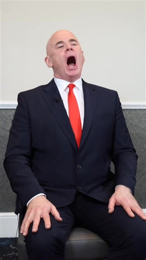 WHAT ARE YOUR WEAKNESSES Interview question and example answer #interviewtips #richardmcmunn #interviewadvice #interviewquestions #jobinterviewtips #careervidz | CareerVidz