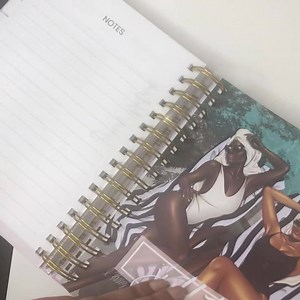 Si tu n’es pas fan des Planners, tu vas le devenir 😍 Procure-toi le Planner #Femmedinfluence ici : https://www.bossbible.co | Femme d'Influence Magazine