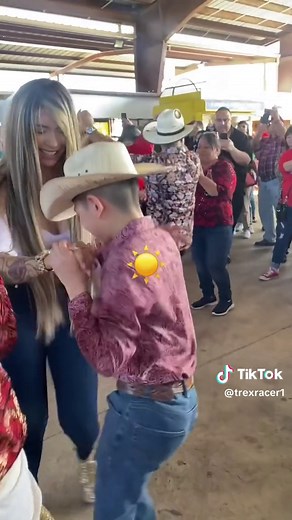 Cumbia Dance Moves: Watch This Impressive Young Dancer