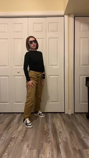 Uno de los videos mas random que he hecho #alien #rumbaalienigena #humor #alienigena #aliens #extraterrestre #baile #dance