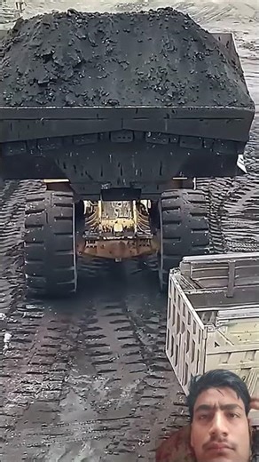 lone construction 🚧🚧🏗️ #excavator #anotherbrickinthewall #automobile