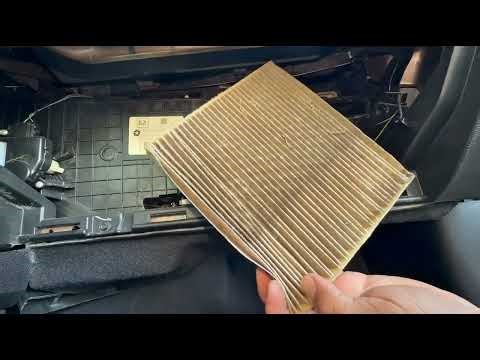 Changing the air conditioning filter on a Ram 1500 | Tutorial
