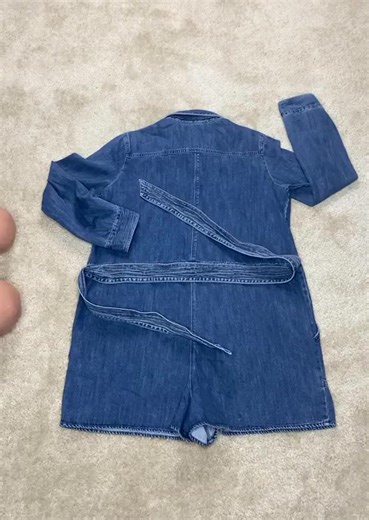 How to fold a long sleeve romper #foldinghacks #organizationhacks #closettour | Folding Queen