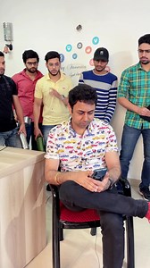 Meaning of Vice Versa 😉 Have you ever wondered about the phrase 'vice versa'? 🔄 It's like a linguistic dance where the roles reverse and perspectives shift! 🌍✌️ Learning its meaning got me thinking about the incredible power of seeing things from a different angle. 🤯💡 Follow 👉 Learn English with Awal for more such fun and educational #reels #reelitfeelit #learnenglish #englishphrase #office | Learn English with Awal