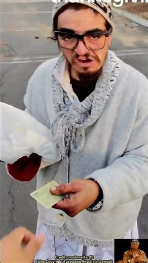 Tylor Chase React to Getting $1000 Giftcard with Food for being Homeless