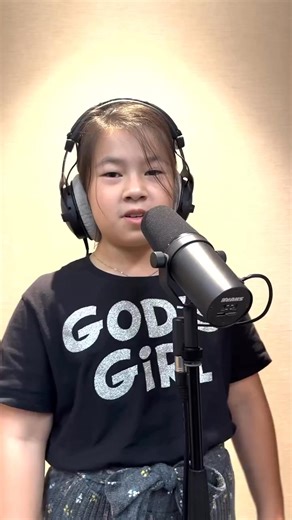 Throwback Hymn Cover – Turn Your Eyes Upon Jesus A throwback worship moment featuring the timeless hymn “Turn Your Eyes Upon Jesus.” This cover brings a quiet strength and gentle reminder: In every season, keep your eyes on the One who never changes. #TurnYourEyesUponJesus #ThrowbackHymn #ChristianWorship #TimelessTruth #PeaceInHisPresence #FaithRefocused | Creative Trio