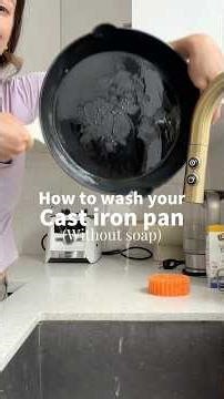 How to Clean Your Cast Iron Pan (without soap) 🍳🧼