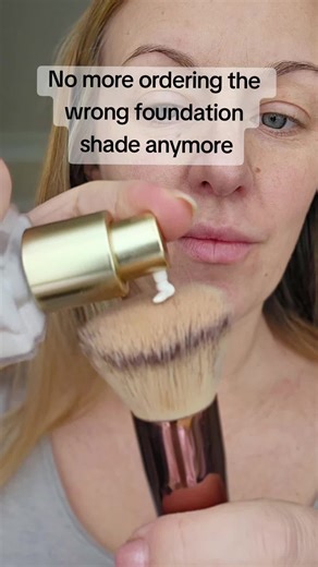 Love this new Meroda colour changing foundation #foundation #meroda