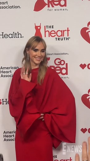 Our good-looking girl, Suki Waterhouse, has arrived to the American Heart Association Red Dress Concert. ❤️ | E! News