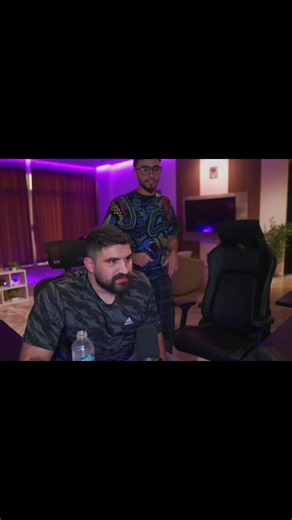بولتكس بيتصور مع المتابعين — فيديو مضحك ومباشر