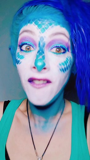 #morefishcontent #fishstuff #fish2020 #oc #occosplay #imafish #betta #makeup #fyp #foryou #comedy #ocbettafish #bettafish #bluehairdontcare #eyedrops