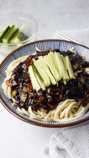 Christie Lai on Instagram: "30-min. Jajangmyeon aka Korean Black Bean Noodles [recipe link in bio]. Thick noodles smothered in a savoury black bean sauce with pork belly, veggies and aromatics. A popular and ultra comforting Korean-Chinese noodle dish. 📝 Full recipes are linked in my bio. Make sure to click the picture & button "JUMP TO RECIPE" for measurements or scroll down to the bottom. #recipe #recipeoftheday #recipes #recipeshare #easyrecipes #noodles #noodle #asianeats #asiancooki