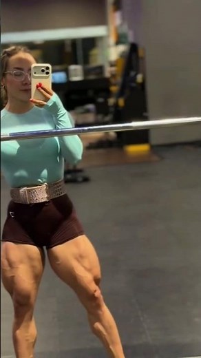 Meet Damvaro Rodríguez IFBB Pro#academia #fitness #motivation #muscle #legs #gym#glutes #aesthetic