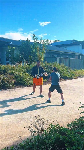 Morning session with coach smiley & the Mayhem team! Alayna, Jase, & Nigel before we head off for QLD titles in Mackay! Just missing Josh! #WestonLegacy #TeamMayhem #BoxingJourney #RoadToQLD #QLDTitles