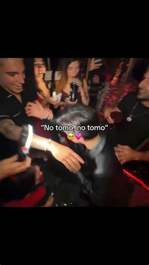 AWWW ERA EL UNICO CON AGUA!!🖤🥹 @Alaan #alanarrieta #agua #aw #fyppppppppppppppppppppppp #paratiiiiiiiiiiiiiiiiiiiiiiiiiiiiiii