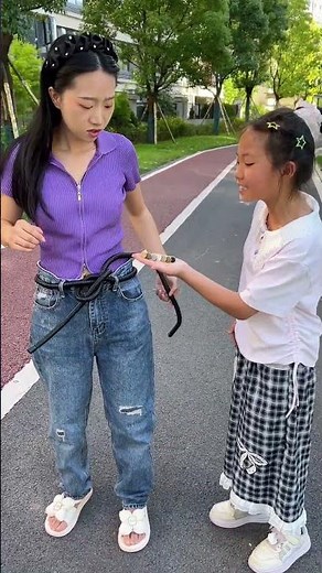 Cool Items! Pants too loose? Magic buttons? Use this #creative