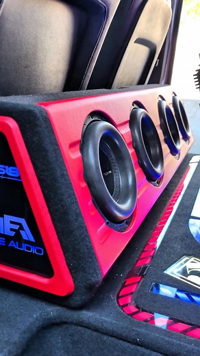 Here is everything in this DS18 Monster Car Audio build with all that bass 🔥🔥 Need some Car Audio Bass? Get everything you need for your system at EliteAutoGear.com #eliteautogear #caraudio #bass #bassboosted #caraudiosystem | Elite Auto Gear