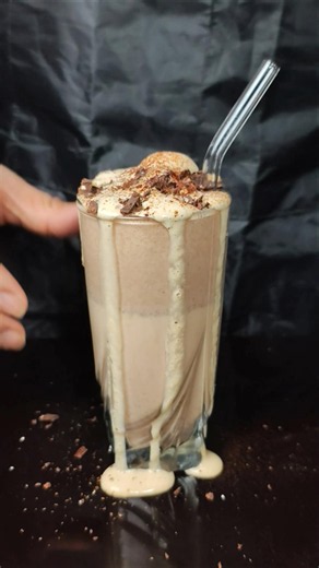 Creamy Bournville Coffee Shake 🤎☕ | Café Style Chocolate Coffee Shake #shorts #asmr