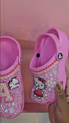 Pack the Hello Kitty Crocs with me! 🩷🌸