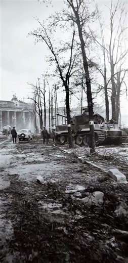 When War Reached the City — WWII Archive