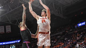 Clemson basketball live score updates vs. South Carolina with both rivals undefeated