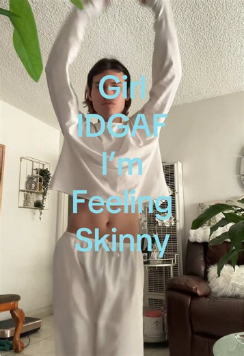 Feeling skinny 😘 #skinny #skinnylegend #idgaf
