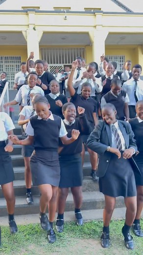 Visited Ohlange school in iNanda KZN 🫶🏾✨ the kids were the cutest❤️ | Murumba Pitch Maeywon