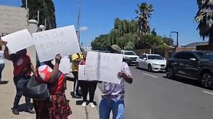 45K views · 459 reactions | No Pay: ANC Staff Demands Payment African National Congress (ANC) staff has taken it to the streets in demand for salary payments. The party has been in financial crisis of over R1 billion at point. | News24/7 Update | Facebook