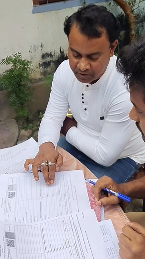 22K reactions · 3.8K shares | West Bengal SIR form fill up, কোনো রকম confusion থাকবে না ,ভিডিও টি দেখার পর। এখানে শুধু form fill up এর পদ্ধতি বলা আছে। বিস্তারিত কমেন্টে। . #foryouシpage #sir #viralvideochallenge | Shyamal Bhowmik | Facebook