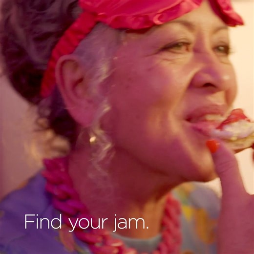 In Economy, fly it your way, with comfy seats, drinks on tap, delicious meals and elevated entertainment for all. | Virgin Atlantic