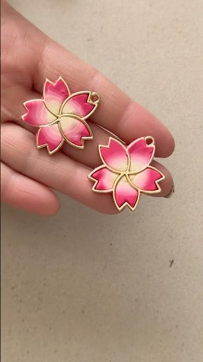 Polymer clay charm flower earrings | tutorial