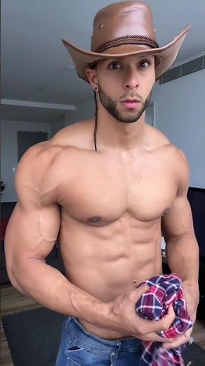Jonathan Garces - Muscular handsome cowboy ☀️