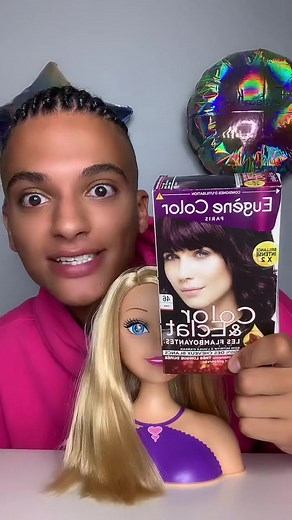 [PARTIE 1] Coloration violette à ma poupée PINKY ! 💜💁🏼‍♀️ (résultat et coiffure demain 18h00)