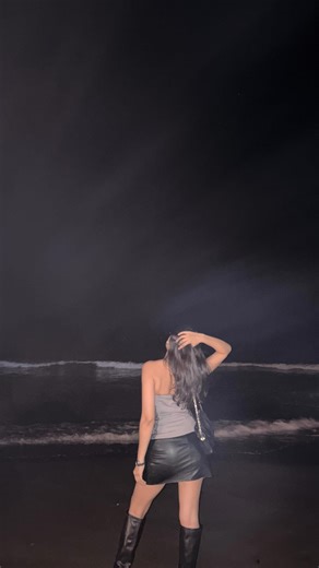 Apoorva on Instagram: "♟️ #livelifelight"