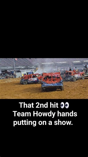 Team Howdy Hands putting on a show Bristol, TN/VA . Demolition Entertainment Motorsports Organization #cars #derby #fun #demolition #crazy #bristol | Serena B Derby Photography