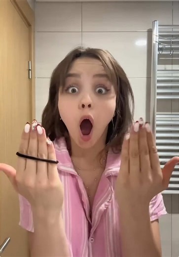 Easy Hair Band Tricks Tutorial - Part 3