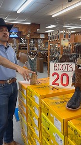 Si Amigos Vamos A Tener Las Botas Exóticas De R Watson Y Tony Lama En Descuento Para El Mes De Febrero. Muchos Estilos Muy Elegantes Para Escoger Si Busca Botas Buena Ahorita Es El Tiempo Perfecto Para Comprar Unas Aquí Los Esperamos. Por Favor Venga Vernos 🤠 | Pee Wee Daltons Boots
