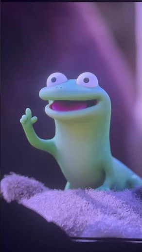 The tree is loud. ​ #lizard #hoppers #hoppersmovie