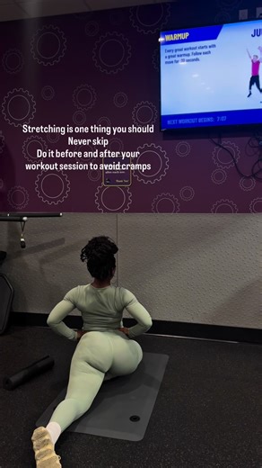 Bebe Kelly on Instagram: "Every workout starts with a good stretch. It’s not just about flexibility, it’s about preparing my body to give 100%. Warm-up right, train strong 💪.” . . . #reels #reelsinstagram #instagram #viral #trending #explore #explorepage #instagood #fyp #love #reelitfeelit #trendingreels #tiktok #reelsvideo #foryou #fashion #instadaily #like #photography #reel #viralreels #india #follow #viralvideos #memes #instagramreels #followforfollowback #music #trend #instareelsl"