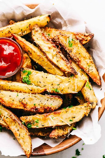 Baked Parmesan Garlic Potato Wedges - The Recipe Critic